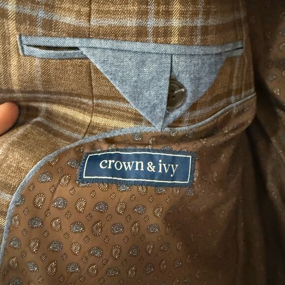 Crown & Ivy Brown Sport Coat with Classic Plaid Design - Picture 7 of 7